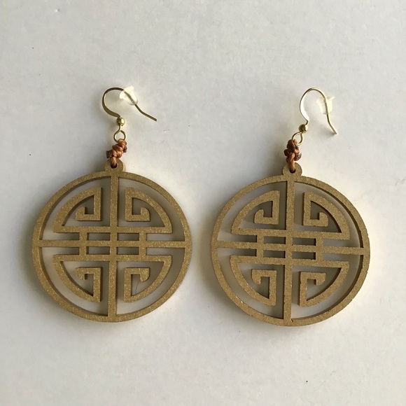NEW Medallion Earrings Asian-Style Matte Gold Open Work Tagua Nut Lightweight - Picture 4 of 15